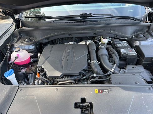 Certified 2025 Kia Sorento EX w/ Panoramic Sunroof Package FWD image 11