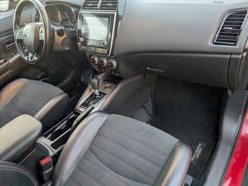 Used 2024 Mitsubishi Outlander Sport SE image 21