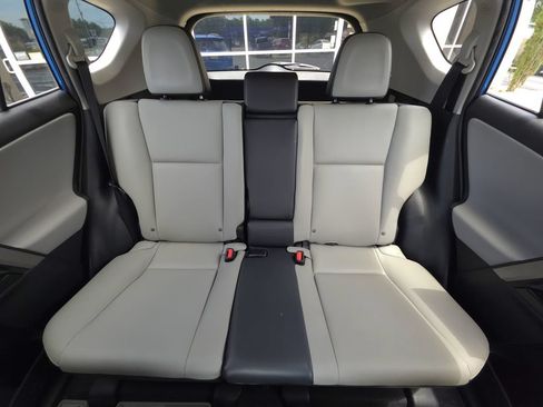 Used 2016 Toyota RAV4 Limited FWD image 18
