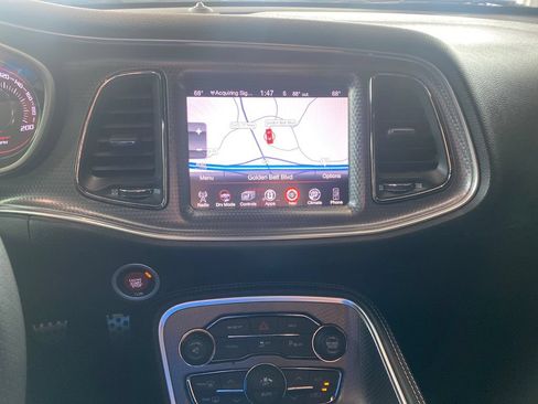 Used 2016 Dodge Challenger SRT Hellcat RWD image 18
