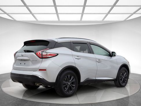 Used 2018 Nissan Murano SV w/ Premium Package image 8