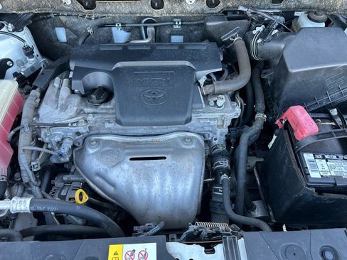 Used 2018 Toyota RAV4 XLE image 18