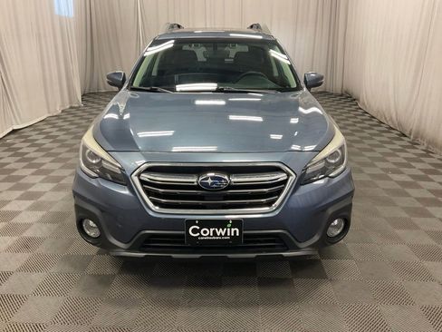 Used 2018 Subaru Outback 2.5i Limited AWD/4WD image 2