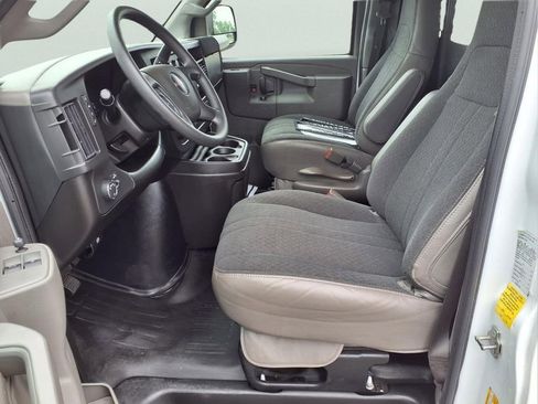 Used 2024 GMC Savana 2500 w/ Driver Convenience Package RWD image 16