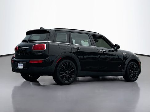 Used 2019 MINI Cooper Clubman ALL4 AWD/4WD image 2