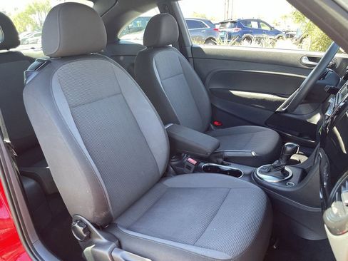 Used 2014 Volkswagen Beetle 2.5 image 12