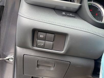 Used 2023 Toyota Highlander LE