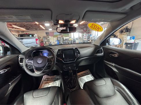 Used 2022 Jeep Cherokee Limited image 12