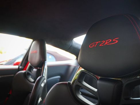 Used 2018 Porsche 911 GT2 RS RWD image 40