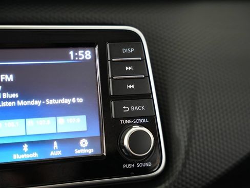 Used 2022 Nissan Kicks S FWD image 22