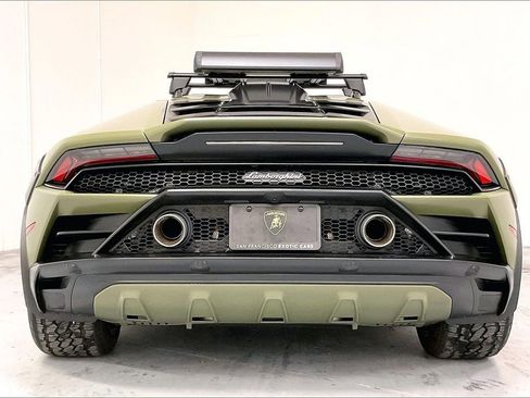 Used 2024 Lamborghini Huracan Sterrato image 5
