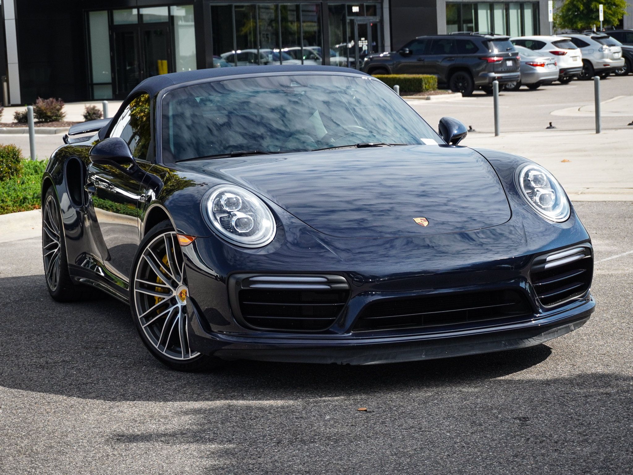 Used 2019 Porsche 911 Turbo S AWD/4WD image 2