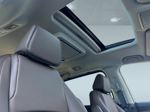 New 2026 Honda Odyssey Touring image 14