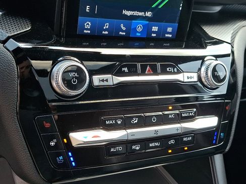 Used 2023 Ford Explorer ST w/ Equipment Group 401A AWD/4WD image 18