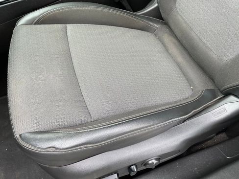 Used 2022 Buick Encore GX Select FWD image 25