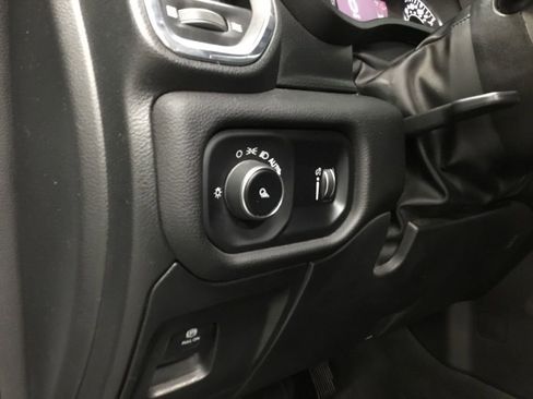 Used 2024 RAM 1500 Laramie image 8