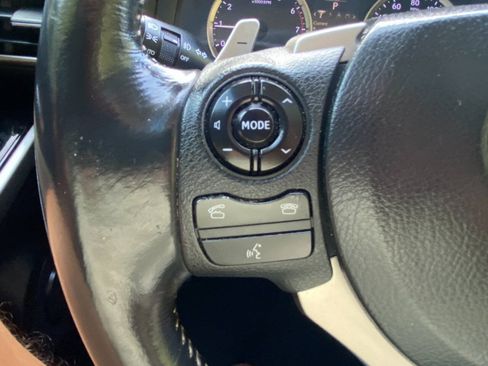 Used 2016 Lexus IS 200t RWD image 22