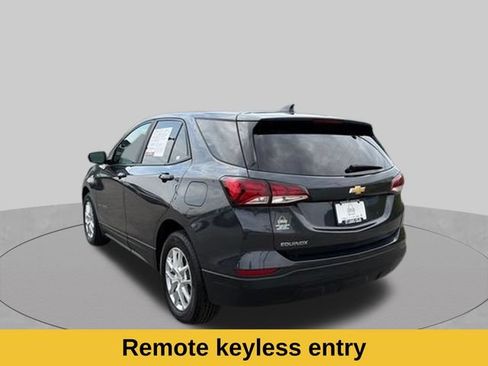 Used 2022 Chevrolet Equinox LS w/ LS Convenience Package FWD image 11