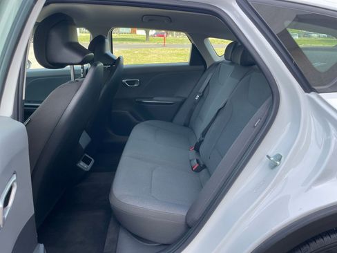 Used 2025 Kia K4 LXS image 24