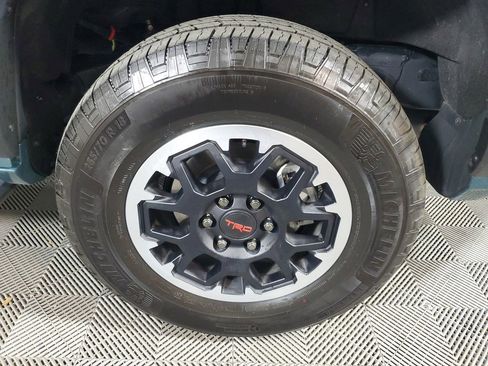 Used 2025 Toyota 4Runner TRD Off-Road Premium image 11