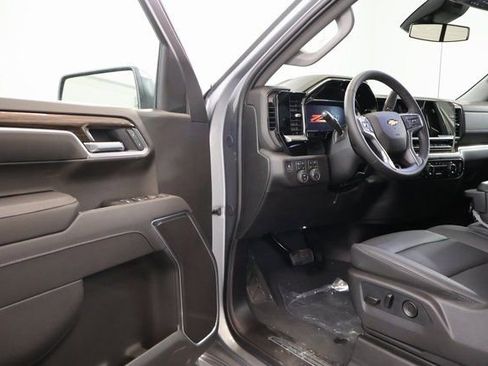 New 2026 Chevrolet Silverado 1500 LT w/ Z71 Off-Road Package image 8