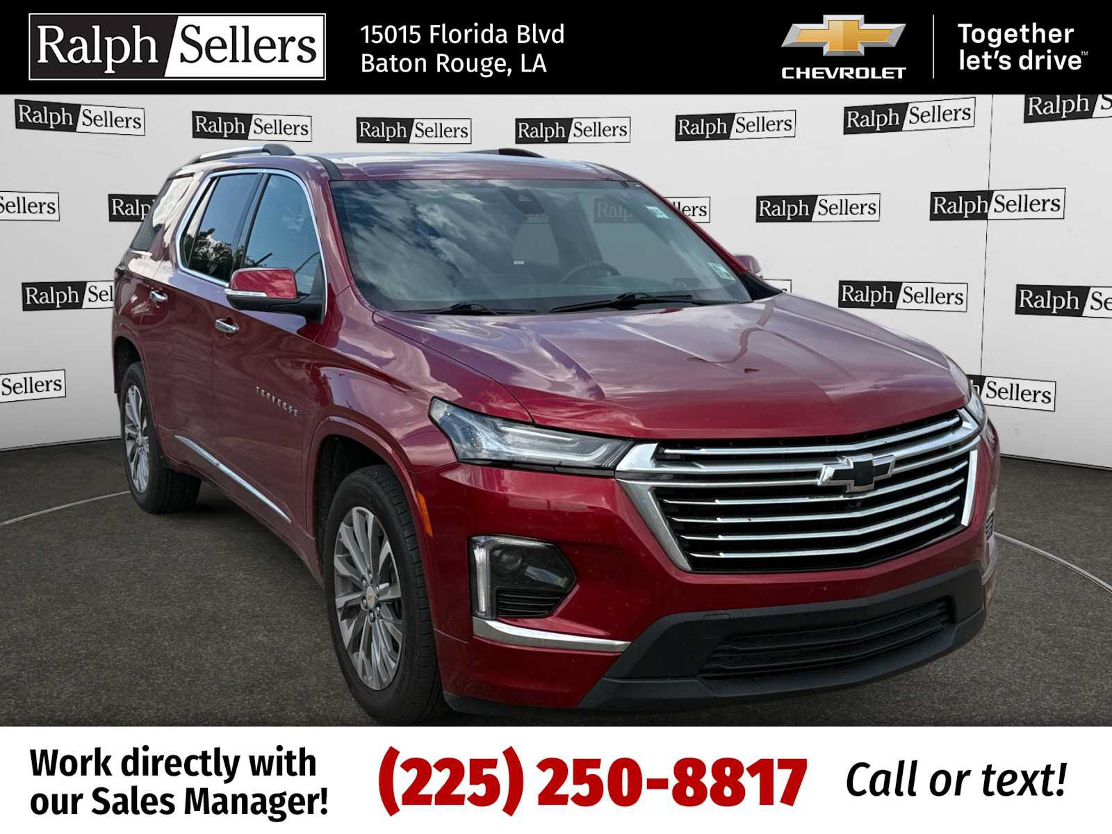 Used 2023 Chevrolet Traverse Premier FWD image 1