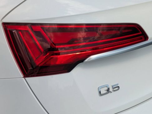 Used 2023 Audi Q5 e Premium w/ Convenience Package AWD/4WD image 18