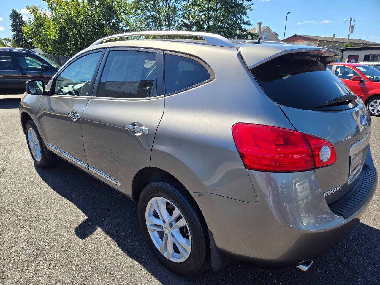 Used 2012 Nissan Rogue SV w/ Premium Pkg AWD/4WD image 8