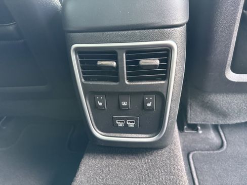 Used 2022 Chrysler 300 Touring L w/ Popular Equipment Group image 26