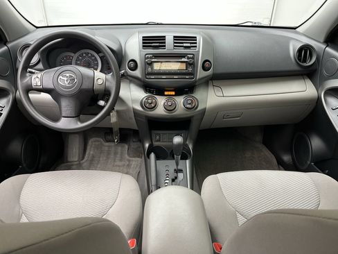 Used 2012 Toyota RAV4 4WD w/ Upgrade Value Pkg image 4