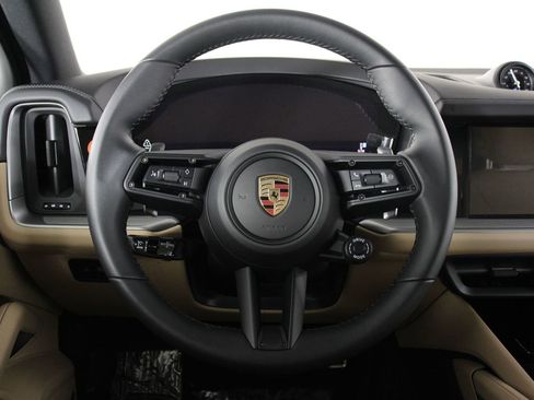 Certified 2025 Porsche Cayenne S AWD/4WD image 12