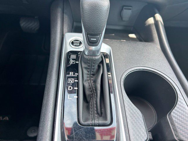 Used 2025 Nissan Altima 2.5 SV FWD image 26