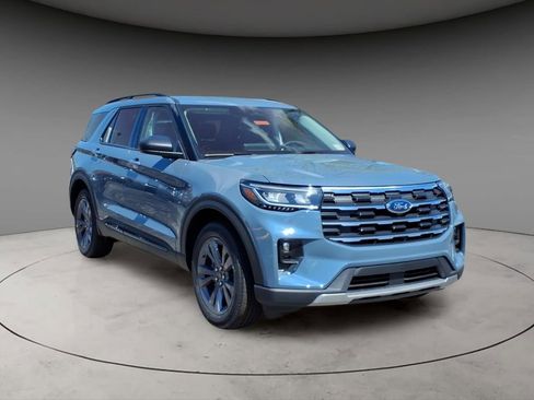 New 2026 Ford Explorer Active AWD/4WD image 14