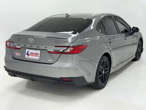 Used 2026 Toyota Camry SE w/ Multimedia Upgrade Package image 40