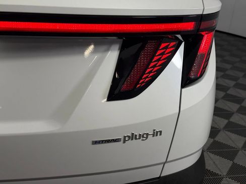 Used 2025 Hyundai Tucson Limited image 14