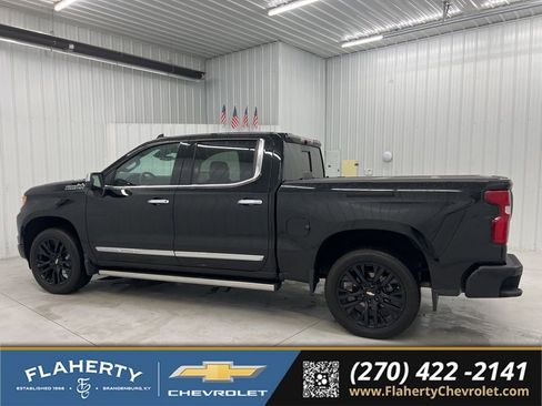 Used 2025 Chevrolet Silverado 1500 High Country AWD/4WD image 5