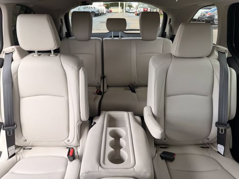 Used 2026 Honda Odyssey EX-L image 16