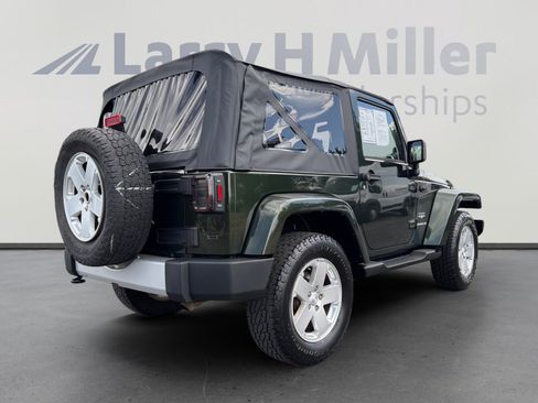 Used 2010 Jeep Wrangler Sahara AWD/4WD image 5