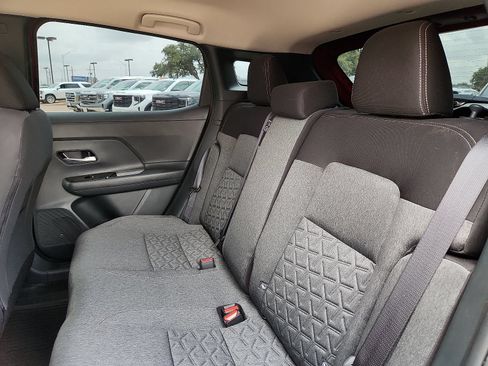 Used 2026 Nissan Kicks SV FWD image 10