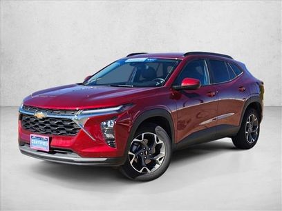 Used 2025 Chevrolet Trax LT w/ Driver Confidence Package