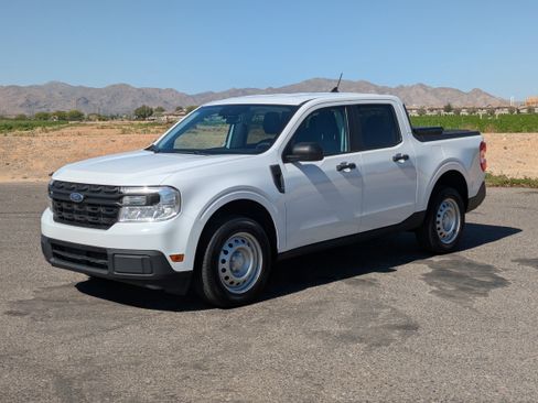 Used 2022 Ford Maverick XL FWD image 8