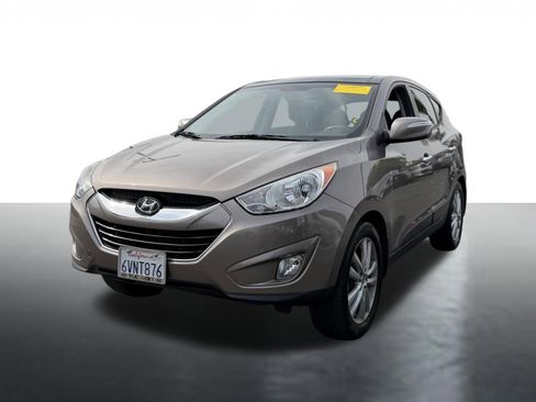 Used 2012 Hyundai Tucson Limited w/ Premium Pkg FWD image 4