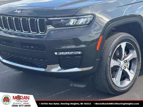 Used 2023 Jeep Grand Cherokee L Limited AWD/4WD image 7