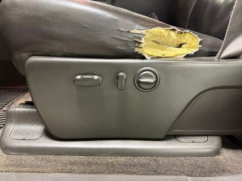 Used 2011 Chevrolet Silverado 3500 LTZ image 10