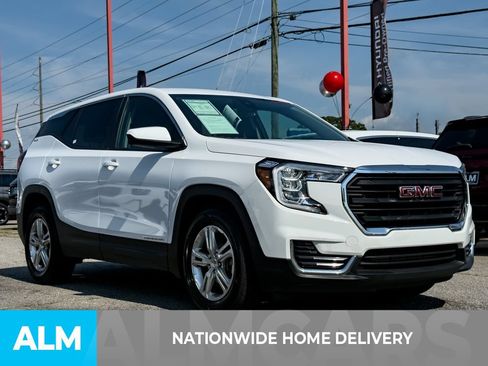 Used 2024 GMC Terrain SLE FWD image 4