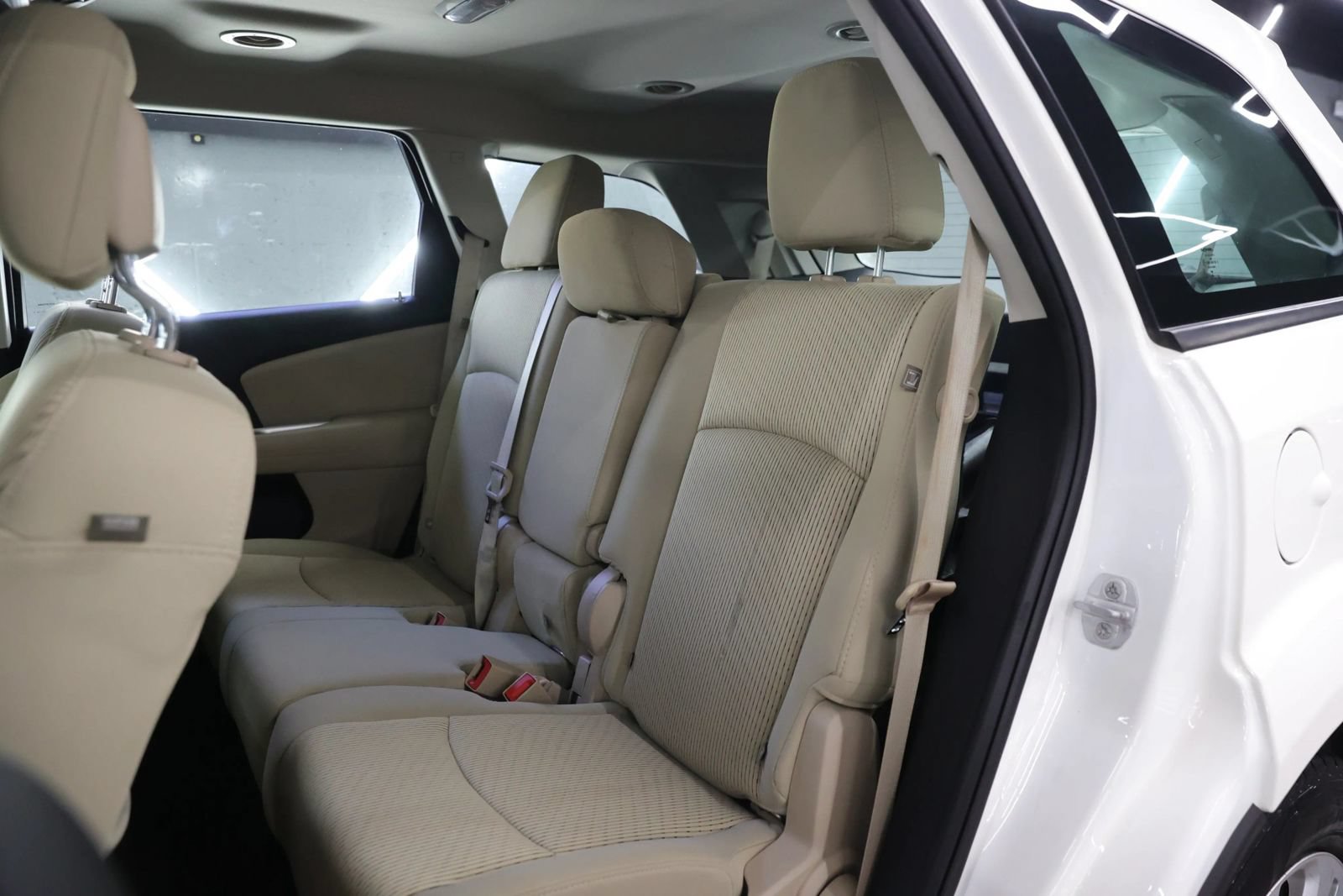 Used 2015 Dodge Journey American Value Package w/ Flexible Seating Group FWD image 16