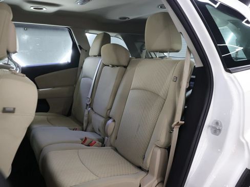 Used 2015 Dodge Journey American Value Package w/ Flexible Seating Group FWD image 16
