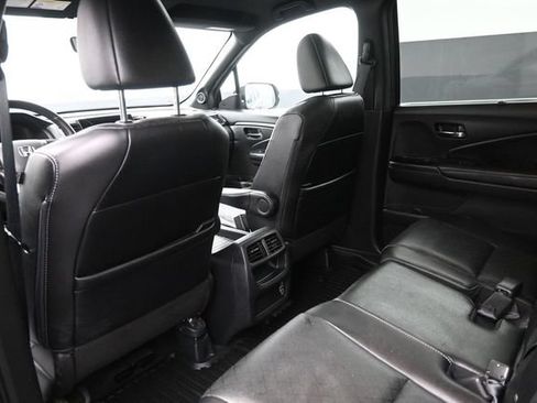 Used 2019 Honda Passport EX-L image 2