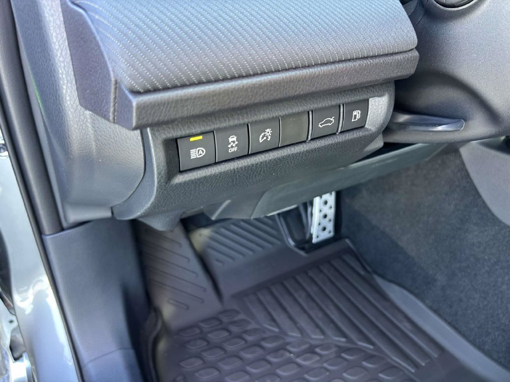 New 2027 Toyota Camry SE FWD image 16