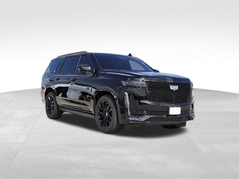 Certified 2024 Cadillac Escalade Sport Platinum w/ LPO, ONYX Package AWD/4WD image 1
